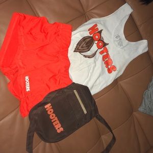 Hooter uniform